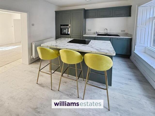 House for sale in Ruthin, Wales