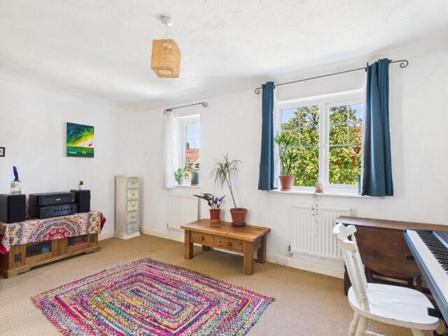 House for sale in St George, Crew's Hole