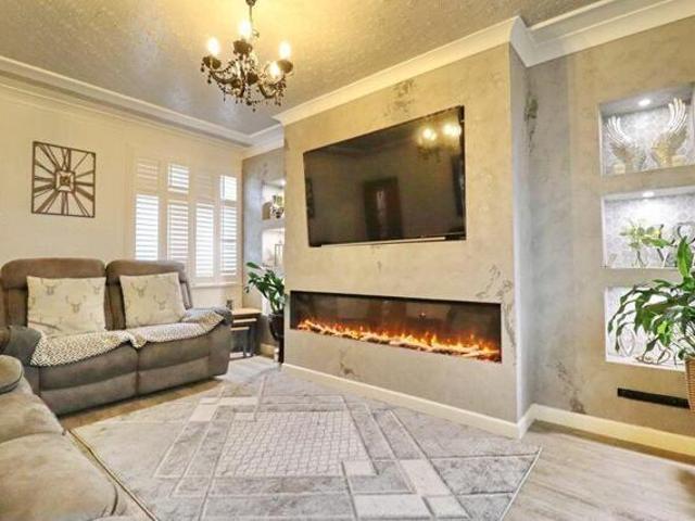 House for sale in Swinton, Newtown
