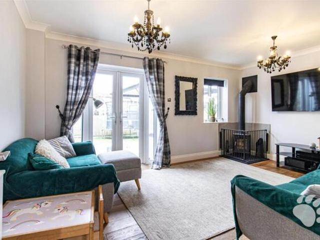 House for sale in Wickford, Wickford