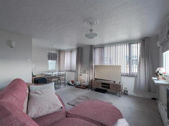 Room for sale in North Scale
