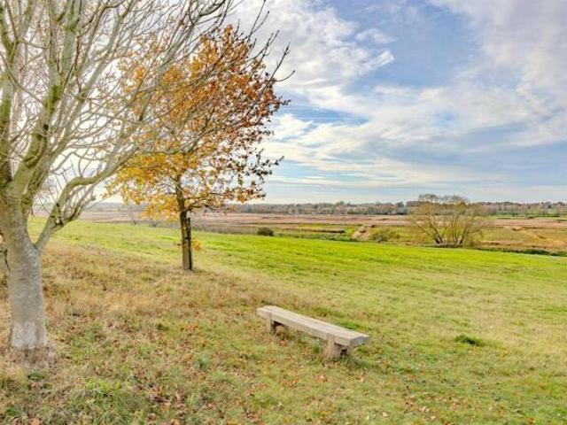 Room for sale in Eastbridge, Suffolk