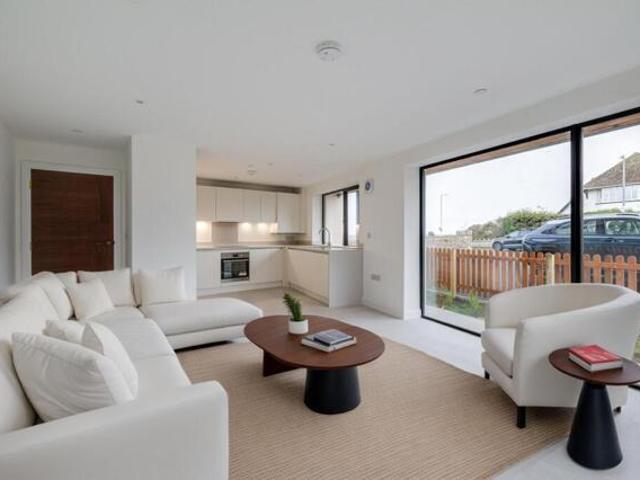 Room for sale in Colwyn Bay, Wales