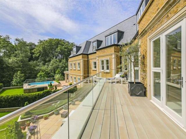 Room for sale in Hadley Wood, Isle Of Man
