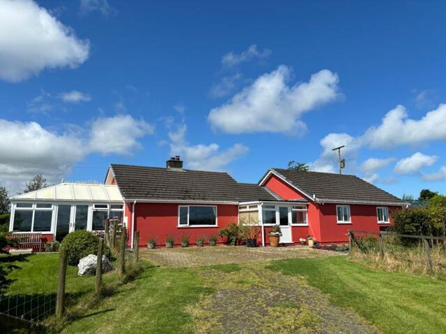 Room for sale in Llanwenog, Wales