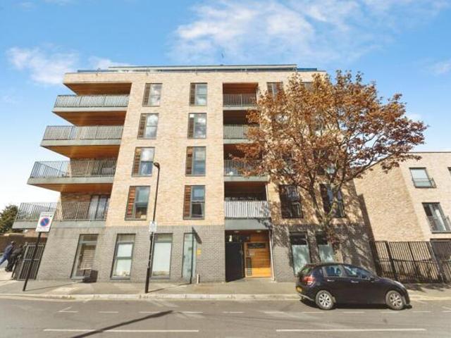 Room for sale in Plaistow, Greater London