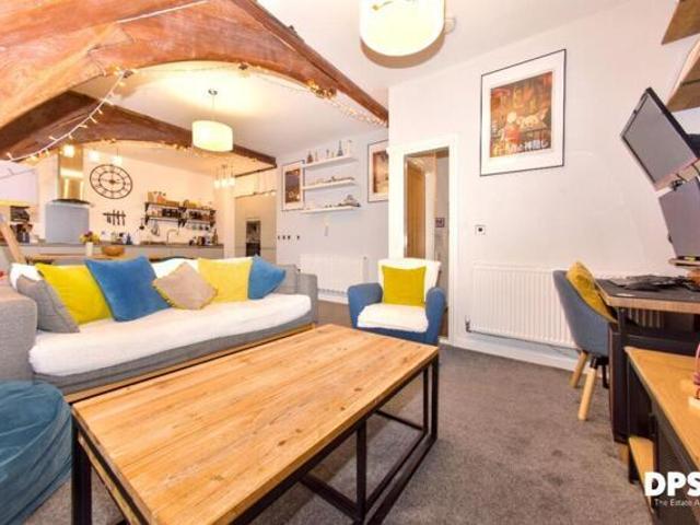 Room for sale in West Yorkshire
