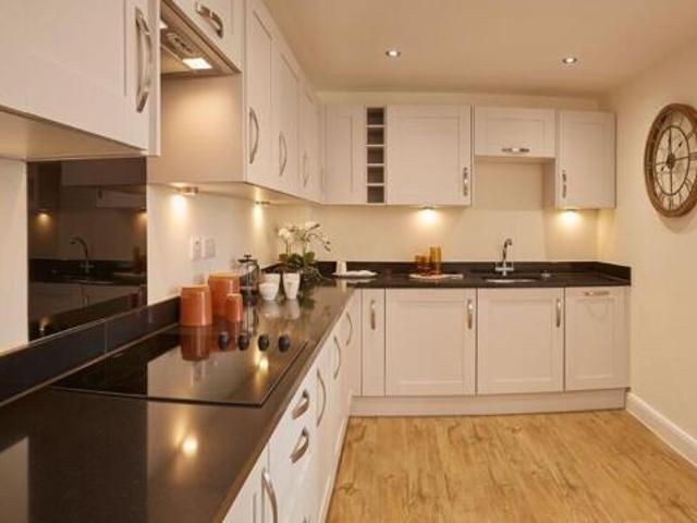 Room for sale in Menston, West Yorkshire