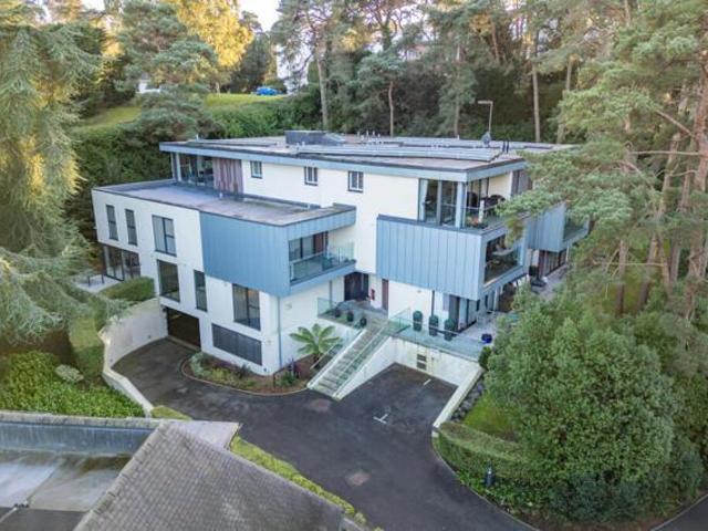 Room for sale in Canford Cliffs, Poole