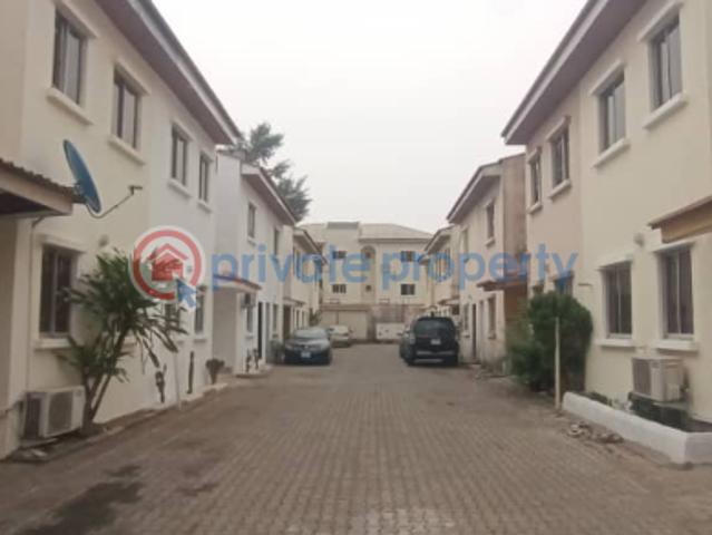 House for sale in Lagos, Lagos Island 