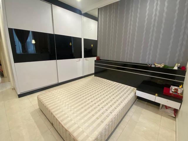 Condominium for sale in Malaka