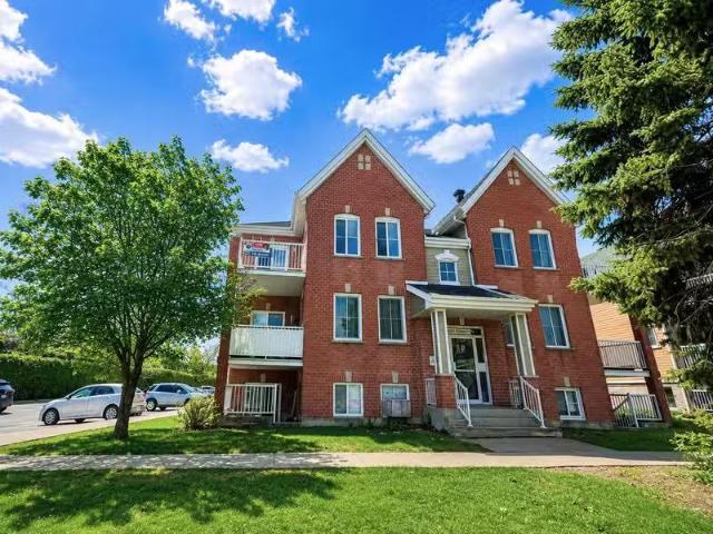 Condo for sale in Les Moulins, Quebec