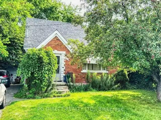 House for sale in Kitchener, Ontario