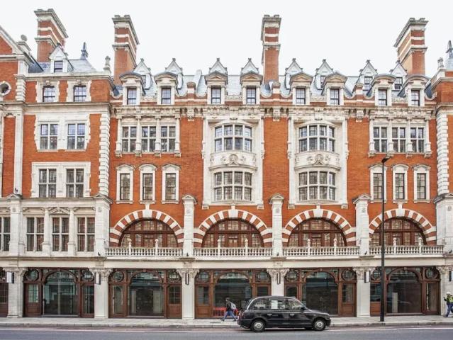 Apartment for sale in Belgravia, Greater London