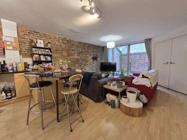 Apartment for sale in Walworth, Greater London