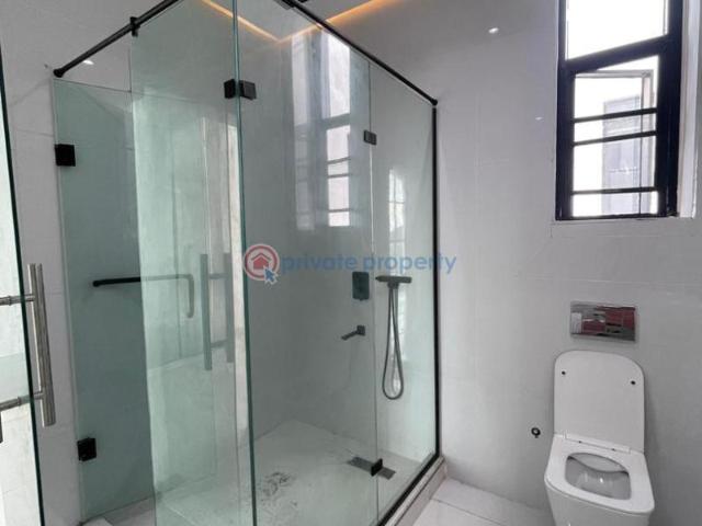 Apartment for sale in Eti Osa, Lagos