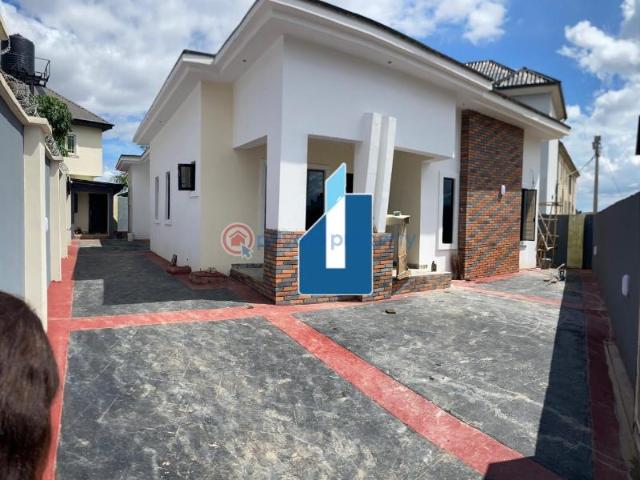 House for sale in Asaba