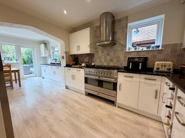 Bungalow for sale in Pouchen End, Hertfordshire