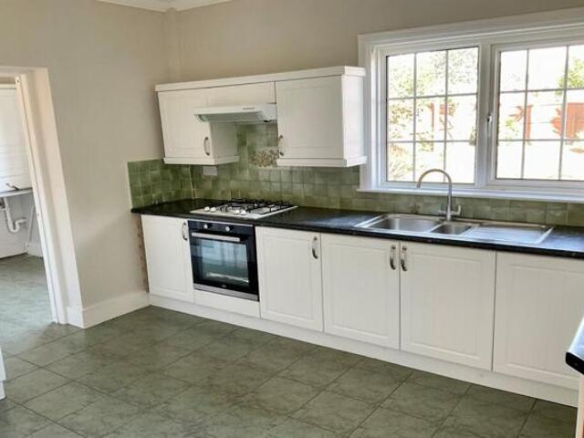 Bungalow for sale in West Hougham, Ash