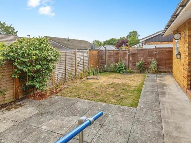 Bungalow for sale in Leighton-Linslade, Linslade