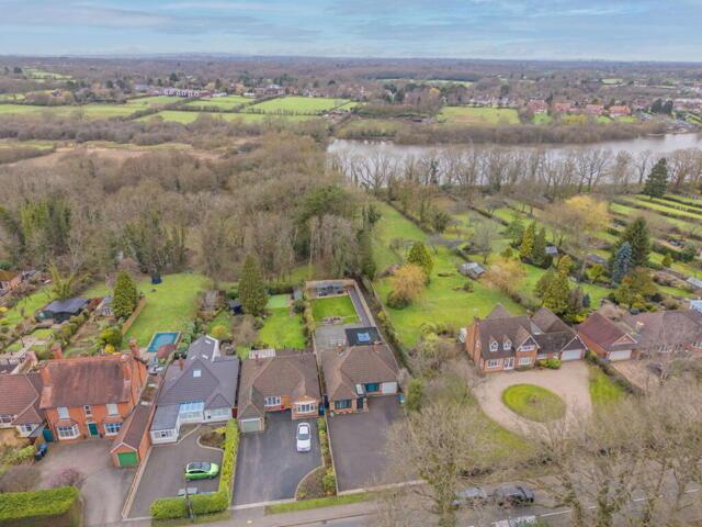 Bungalow for sale in Alderminster, Warwickshire