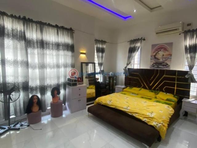 House for sale in Eti Osa, Abuja