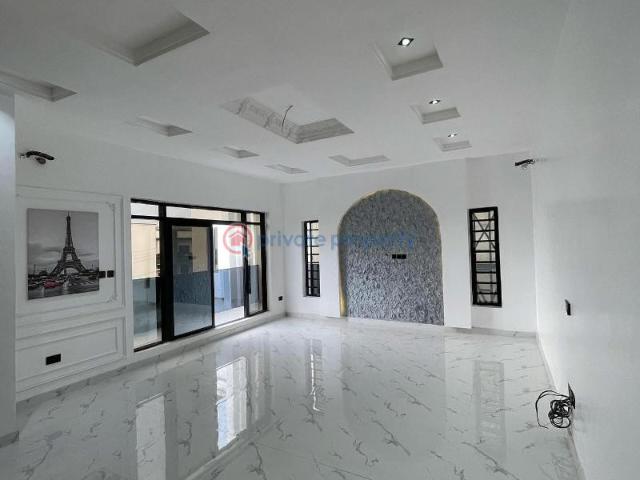 House for sale in Lagos, Lekki