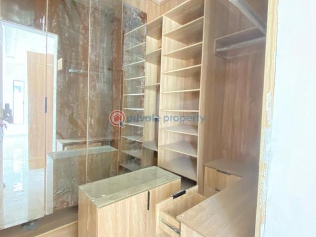 House for sale in Eti Osa, Lagos