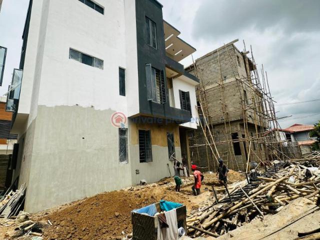 House for sale in Lagos, Abuja