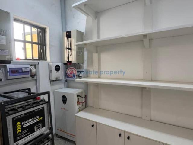 House for sale in Lagos, Ikeja 