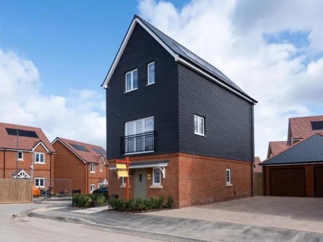 House for sale in Daws Hill, Cressex