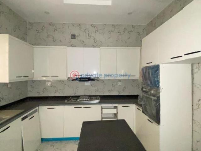 House for sale in Eti Osa, Lagos