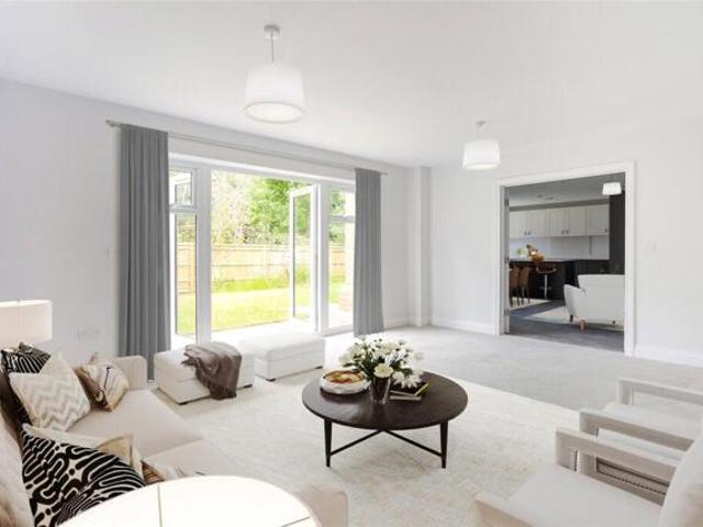 House for sale in Martin's Heron, Winkfield