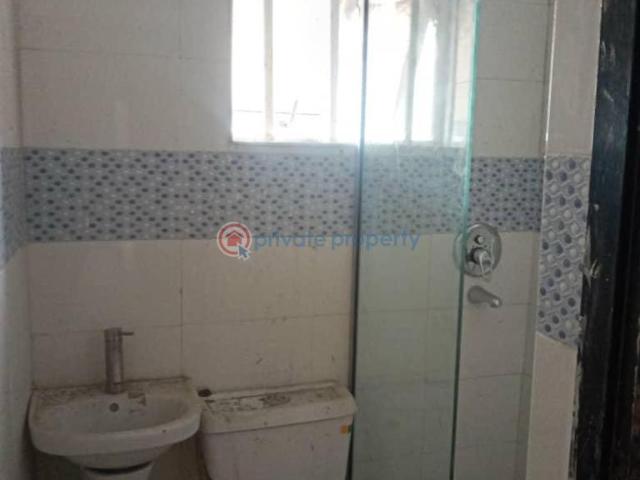 House for sale in Surulere , Surulere