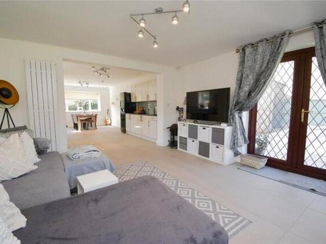 House for sale in Hooton, Cheshire