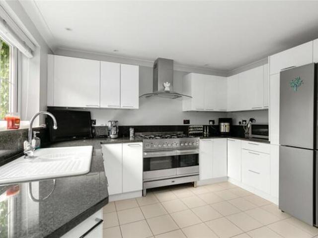 House for sale in Warfield, Newell Green