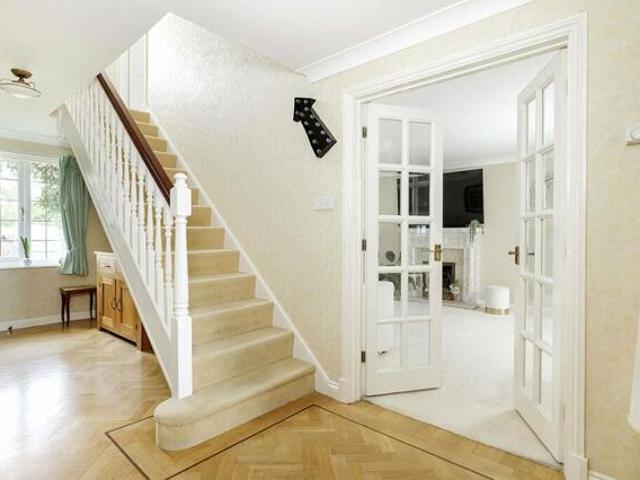 House for sale in Broadway, Broadway