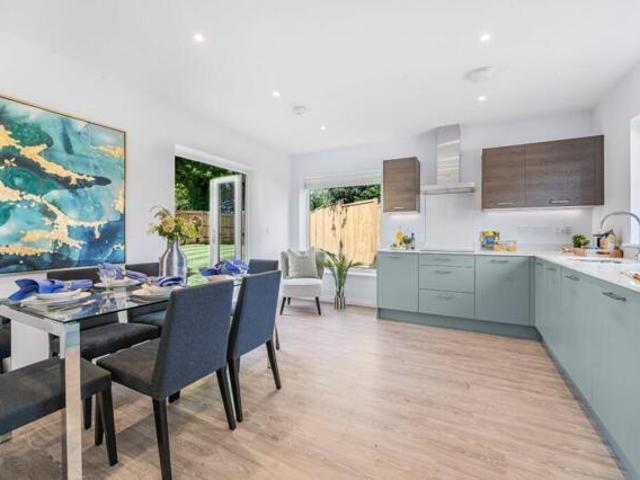 House for sale in Abbotsford, Perryfields