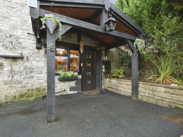 House for sale in Charlesworth, East Midlands