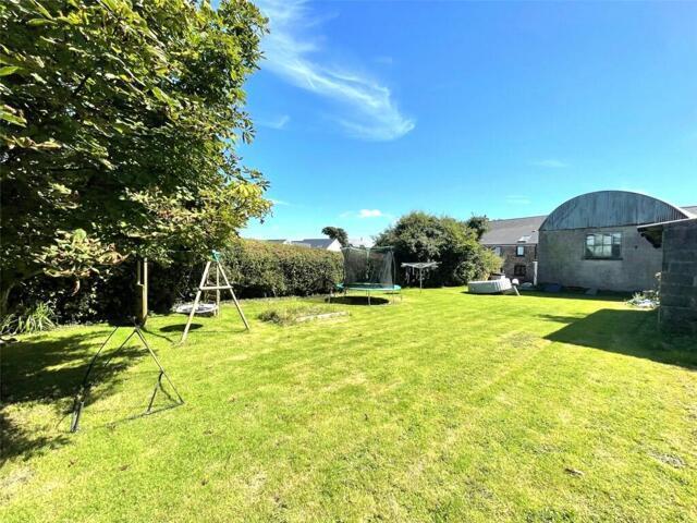 House for sale in Lampeter Velfrey, Tavernspite
