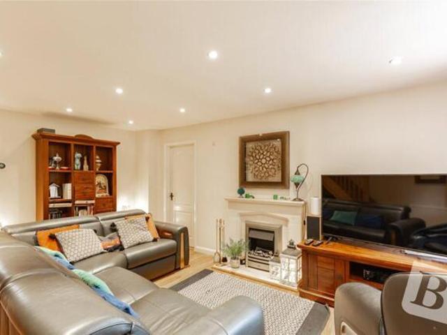 House for sale in Moulsham, Chelmsford