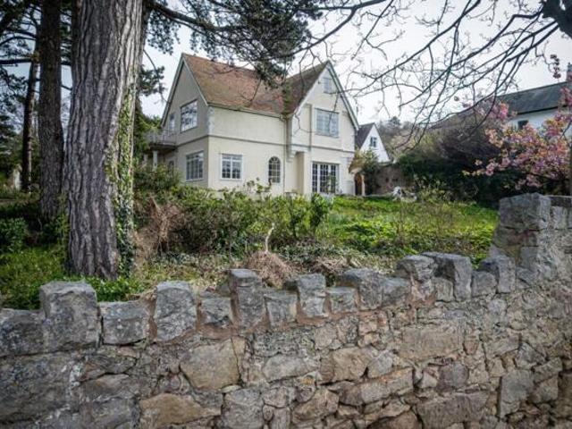 House for sale in Craigside, Wales