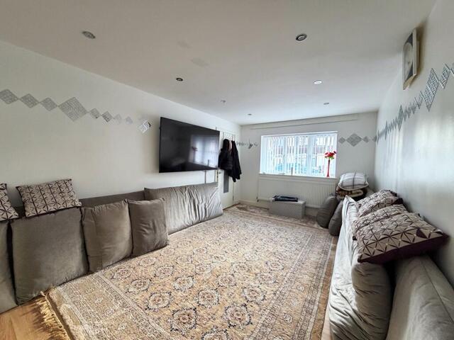 House for sale in Normanton, East Midlands