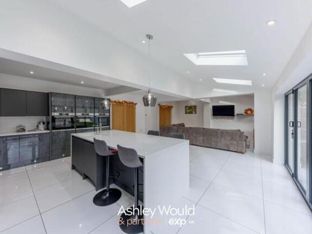 House for sale in Bromsgrove, Worcestershire