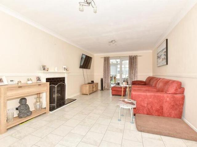 House for sale in Folkestone, Morehall