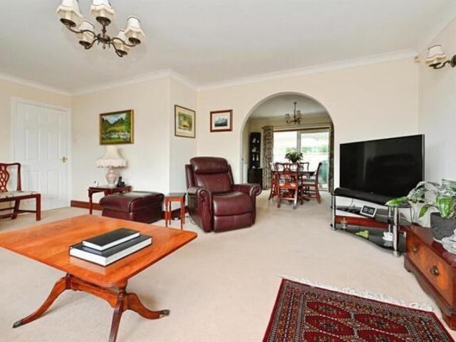 House for sale in Gayton, Gayton