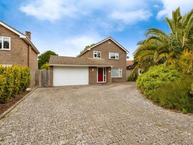 House for sale in Clayhall, Middlecroft