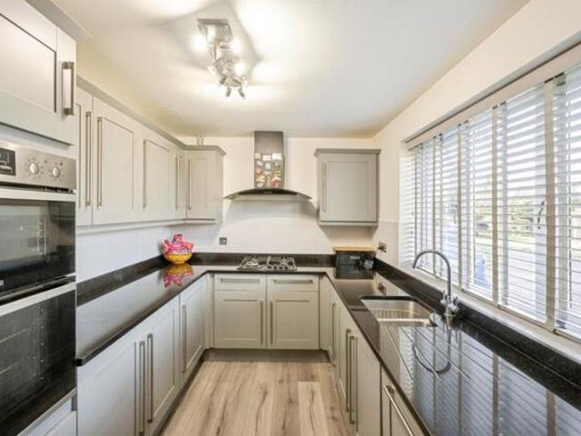 House for sale in Hatfield, South Yorkshire