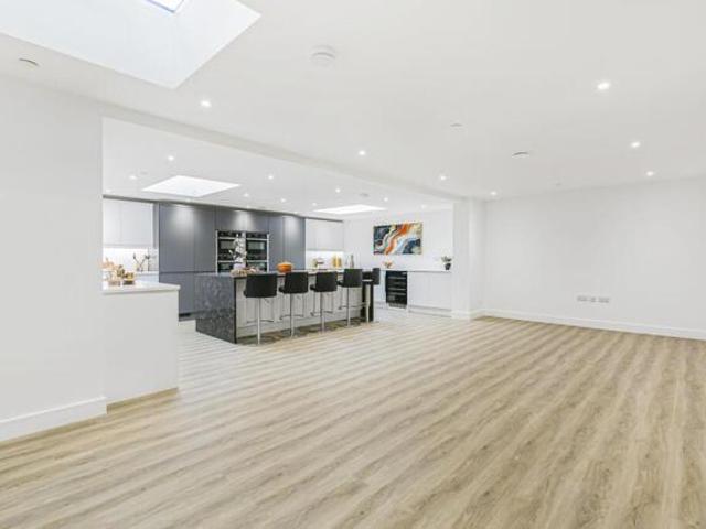 House for sale in King's Walden, Hertfordshire