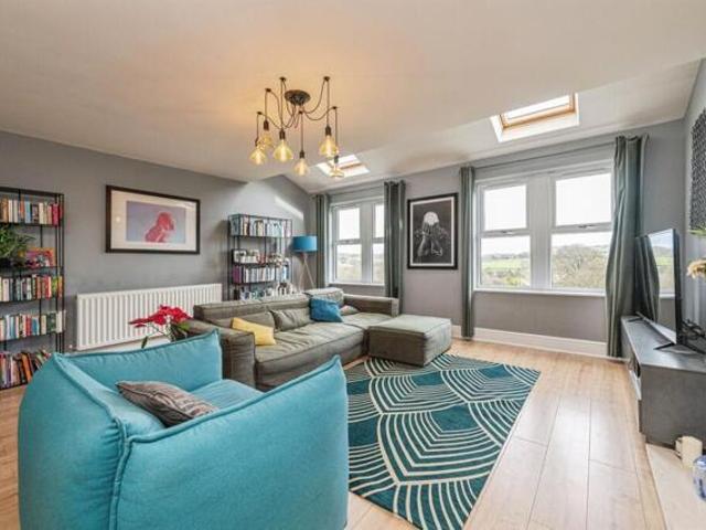 House for sale in Scholes, West Yorkshire